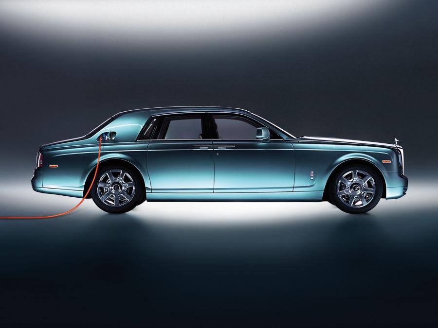  Rolls-Royce 102EX Electric Concept 2011 года  (фото 2 из 16)